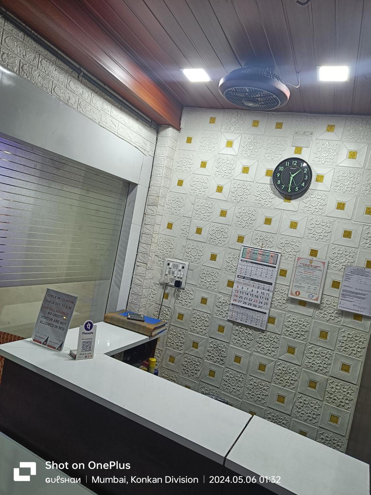 Asra Dormitory For Male And Female Mumbai Eksteriør bilde